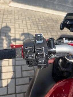 Yamaha mt-10 2017 - 8