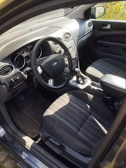 Ford focus - 8