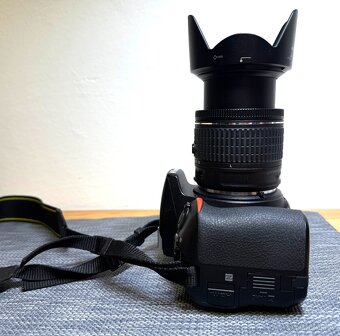 Sada Nikon D5600 + objektiv 18-55 a rozsáhlé příslušenství - 8