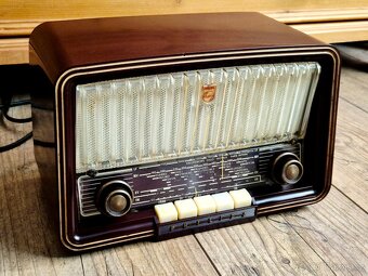 Staré rádio Philips B3X72U/69, 1957-58, Holandsko - 8