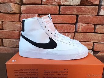 Kotníkové tenisky Nike Blazer Mid, velikost 44,5 - 8