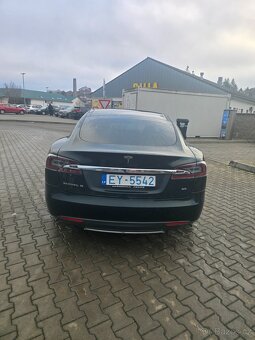 Tesla Model S85 Free Supercharger - 8