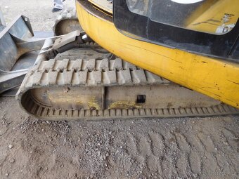 Pásový bagr Komatsu 3,6 tuny - 8