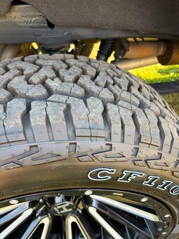 GMC Sierra 1500 6.2 V8 BLACK WIDOW (2019) - 8