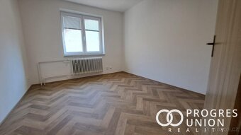 Pronájem krásného bytu 3+1 po kompletní rekonstrukci  Valašs - 8