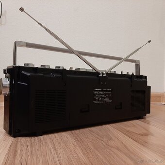 Radiomagnetofon - 8