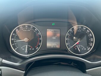 Škoda Octavia 2 1.6 TDI 77kw rok 2010 naj 207tis nová STK - 8