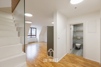 Prodej mezonetového bytu 2+kk v prestižní lokalitě – Masaryk - 8