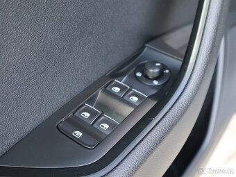 Škoda Superb 2.0TDi 110kW DSG Style - 8