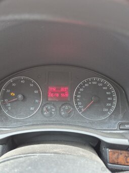 VW Golf 1.4 - 8