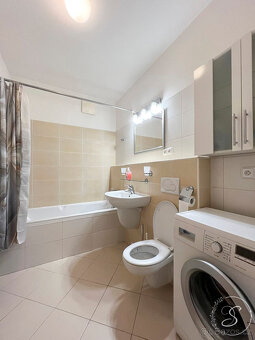 Pronájem bytu 2+kk, 58 m2, Praha - 8