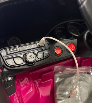 Dětské elektrické Porsche Spyder RS 718 - 90W, dojezd 90minu - 8