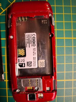Nokia E66 RED - 8