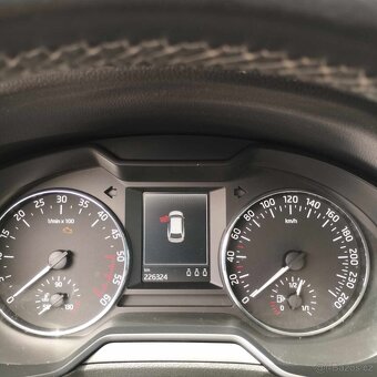 Škoda Octavia 2,0 TDI 4X4 kombi - 8