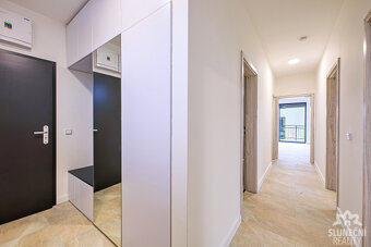 Pronájem bytu 3+kk,76,8m², v novostavbě s balkonem a parkova - 8