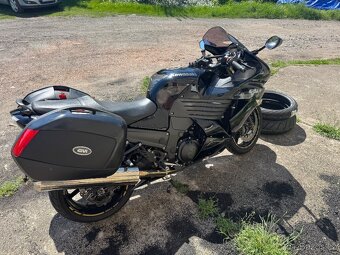 Kawasaki zzr1400 - 8