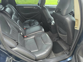 Prodám Volvo XC70 2.4 D5 AWD 136kW - 8