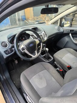 Ford fiesta - 8
