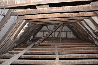 Staré trámy a rozebrání zdarma - 8