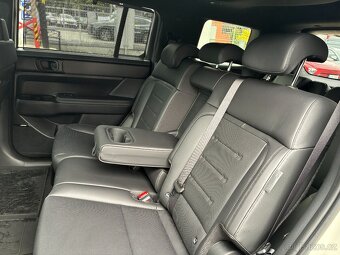 Hyundai Santa Fe 1.6 158kW HYBRID 4x4 AT DPH 7MÍST TAŽNÉ - 8