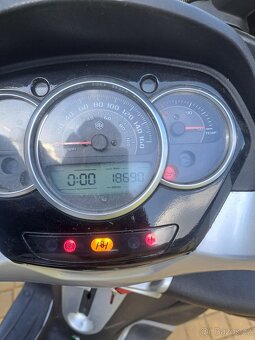 Piaggio yourban 125ccm - 8