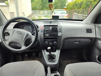 Hyundai Tucson 2.0i 104kw 4x4 - 8