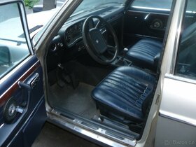 BMW E3 3.3L - 8