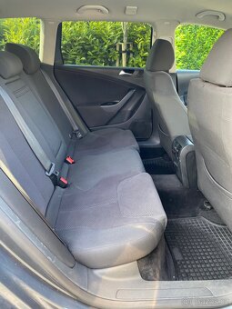 Volkswagen Passat 2010 - 8