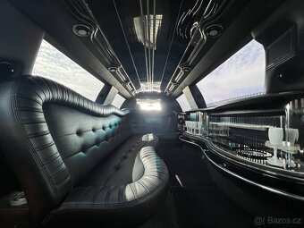 Lincoln Town Car - 8