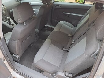 Opel Zafira 1.8 Ecotec 7 míst Nová STK - 8