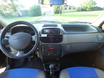 Fiat Punto - 8