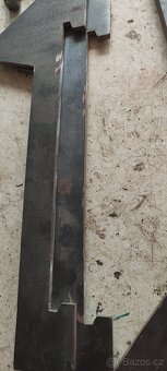 Přidržovací palec,hydromotor - 8