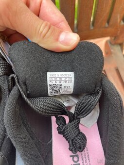 Adidas Campus 00s black/pink 39 1/3 - 8