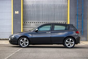 Alfa Romeo 147 1.9 JTD Q2 - 8