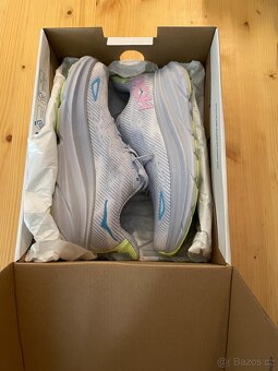 Dámské HOKA Clifton 9 velikost 38,5 - 8