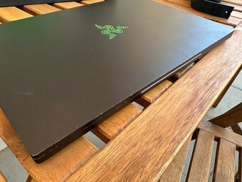 Razer Blade Advanced 2018 (vymena za iPad pro) - 8