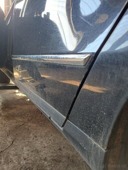VW Passat B6 combi LZ dveře černá LC9X - 8