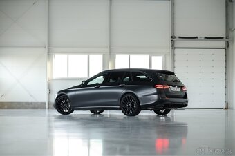 Mercedes Benz E350 CDI 190kw / AMG packet/ Airmatic/ DPH - 8