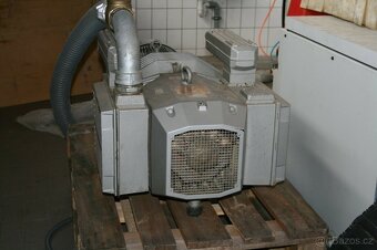 CNC obráběcí centrum s vakuovým stolem, odsávacím systémem a - 8