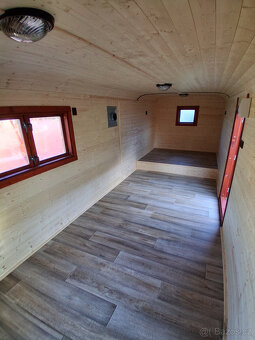 Prodám Maringotku Klasika Oblá střecha 7 metru - 8