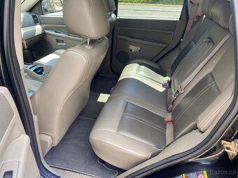 Jeep Grand Cherokee - 8
