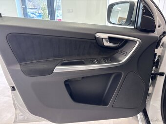 Volvo XC60 2,4 D4 R-Desing - 8