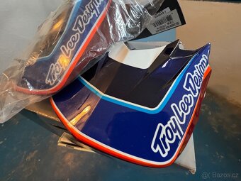 Motokros, enduro, přilba, helma od Troylee Designs, Airoh - 8