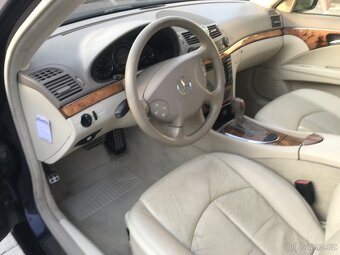 Prodám Mercedes E-320 4 matic elegance - 8