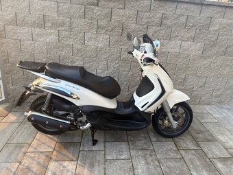 Piaggio Beverly 400 Tourer 2009 - 8