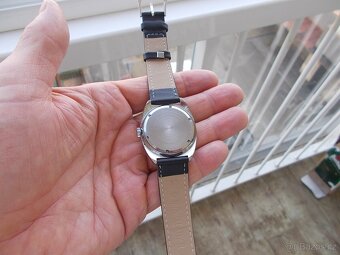 krasne funkcni mene vidane hodinky 17 jewels prim rok 1973 - 8