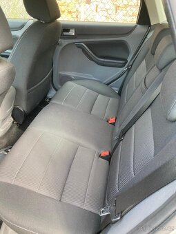 Ford Focus - 8
