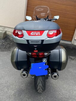 Yamaha FJR 1300 - 8