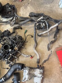 Díly z motoru 1.8tsi 118kw cdaa - 8