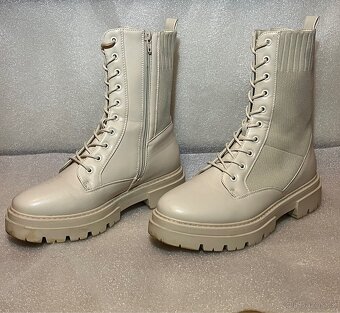 Šněrovací kotníkové boty - 8